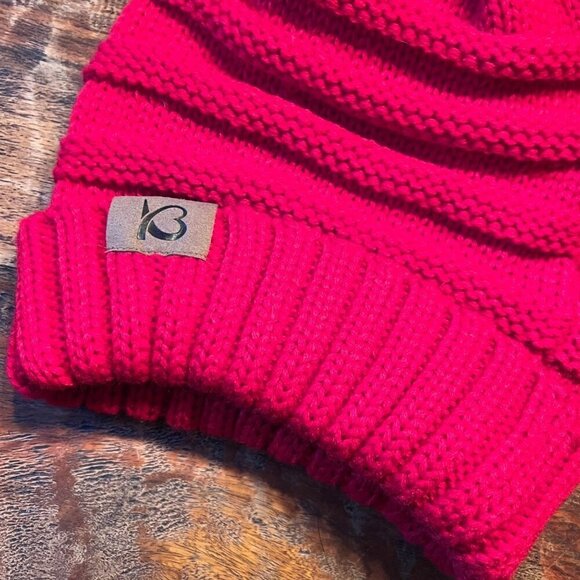 Red Knit Slouch Hat With Oversized Pom - Picture 8 of 8